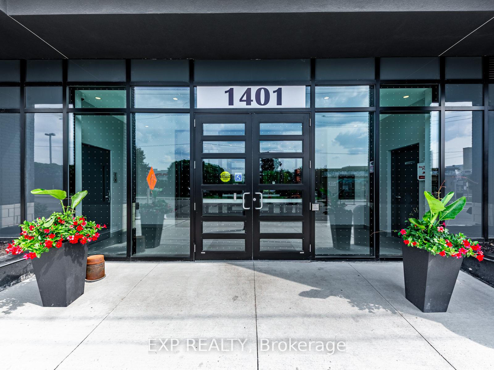 2 Bedrooms Condo at 1401 O’Connor, Toronto For sale
