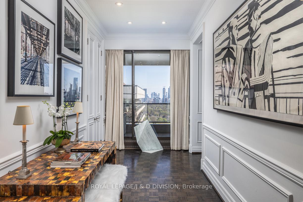 1 Bedroom Co-op at 20 Avoca, Toronto For sale