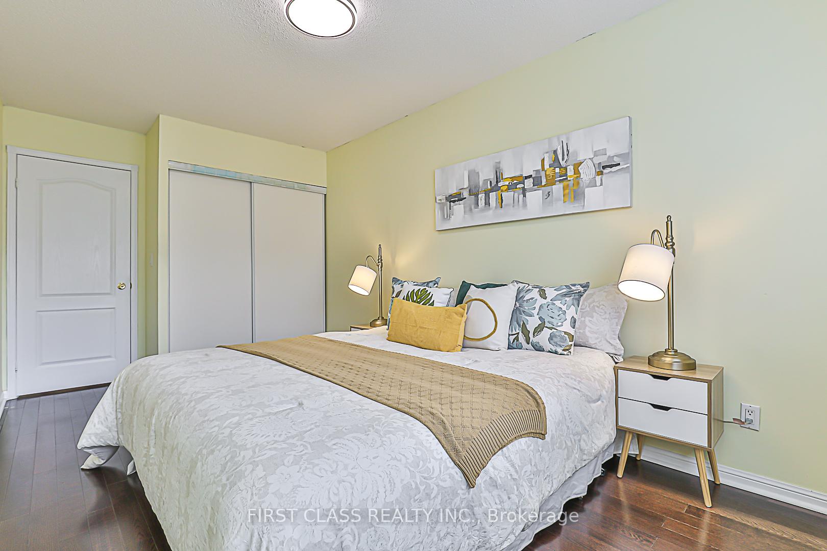 4 Bedrooms Condo at 1881 Mcnicoll, Toronto For sale