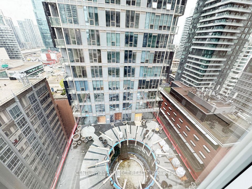 15 Mercer