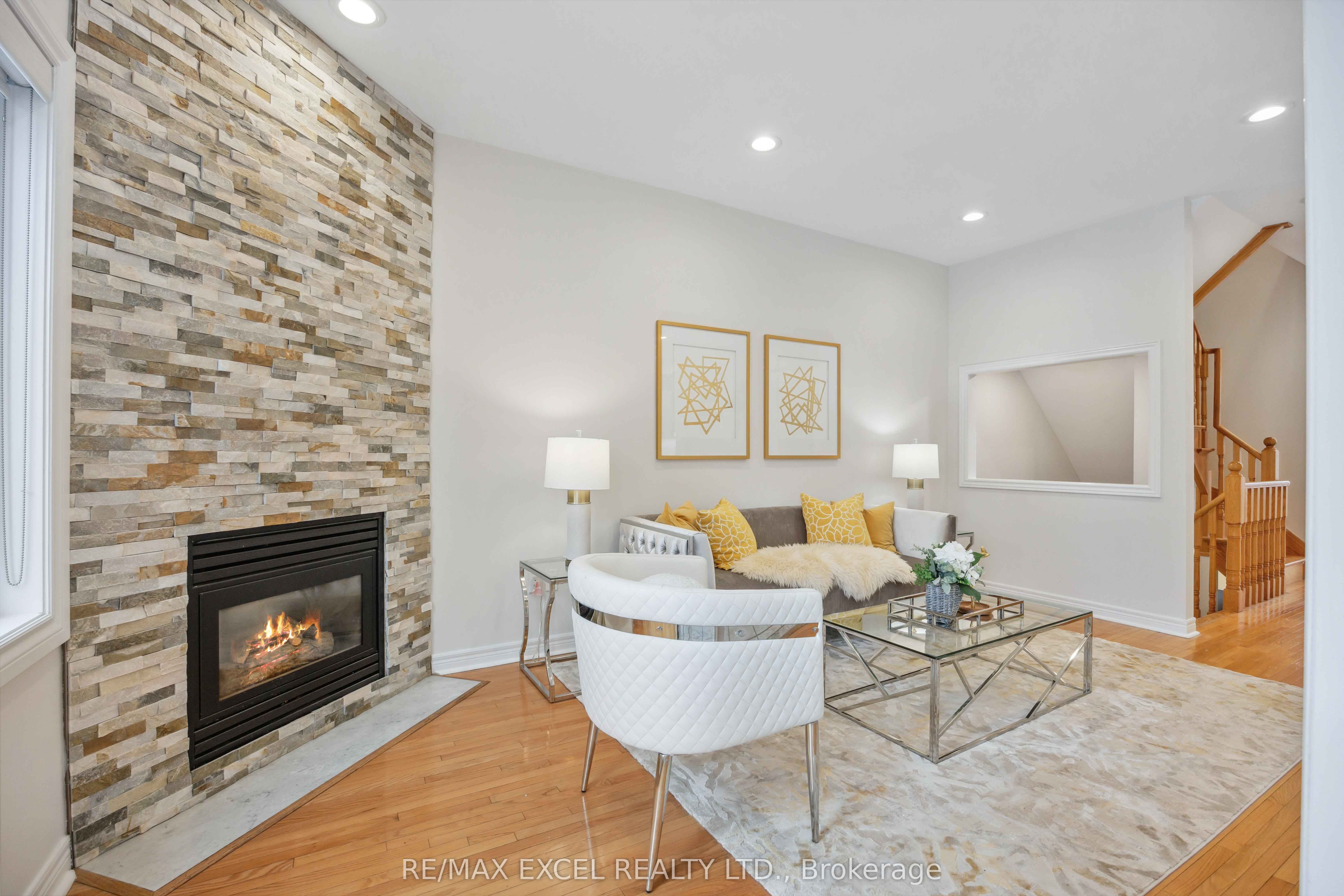 255 Shaftsbury Avenue, #66
