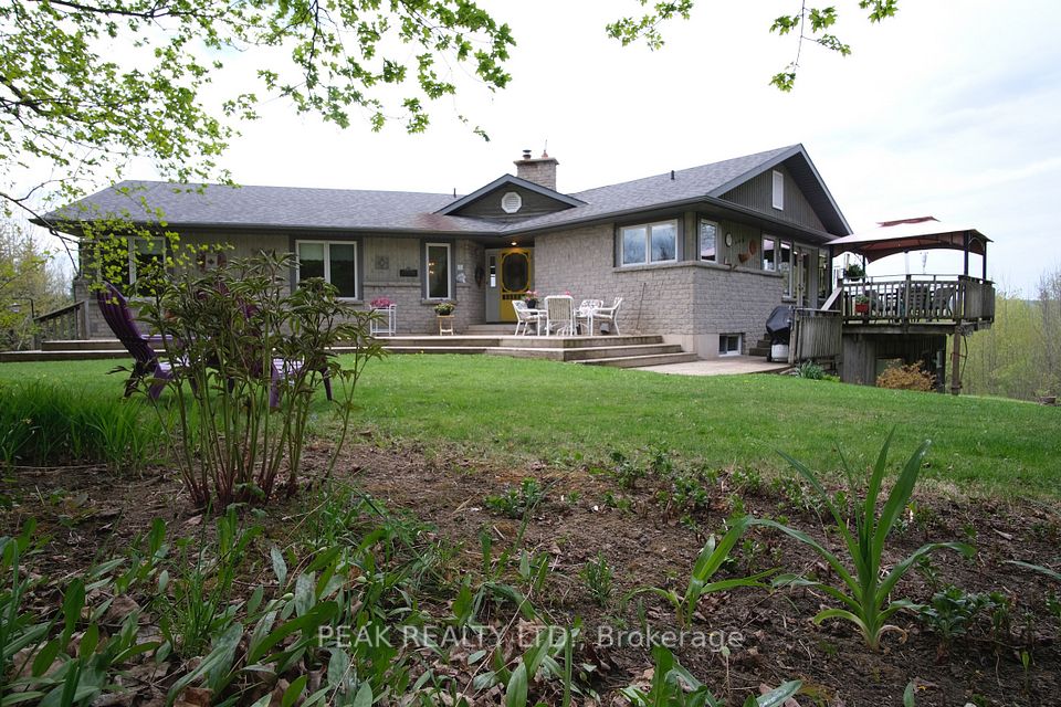 546299 Sideroad 4B