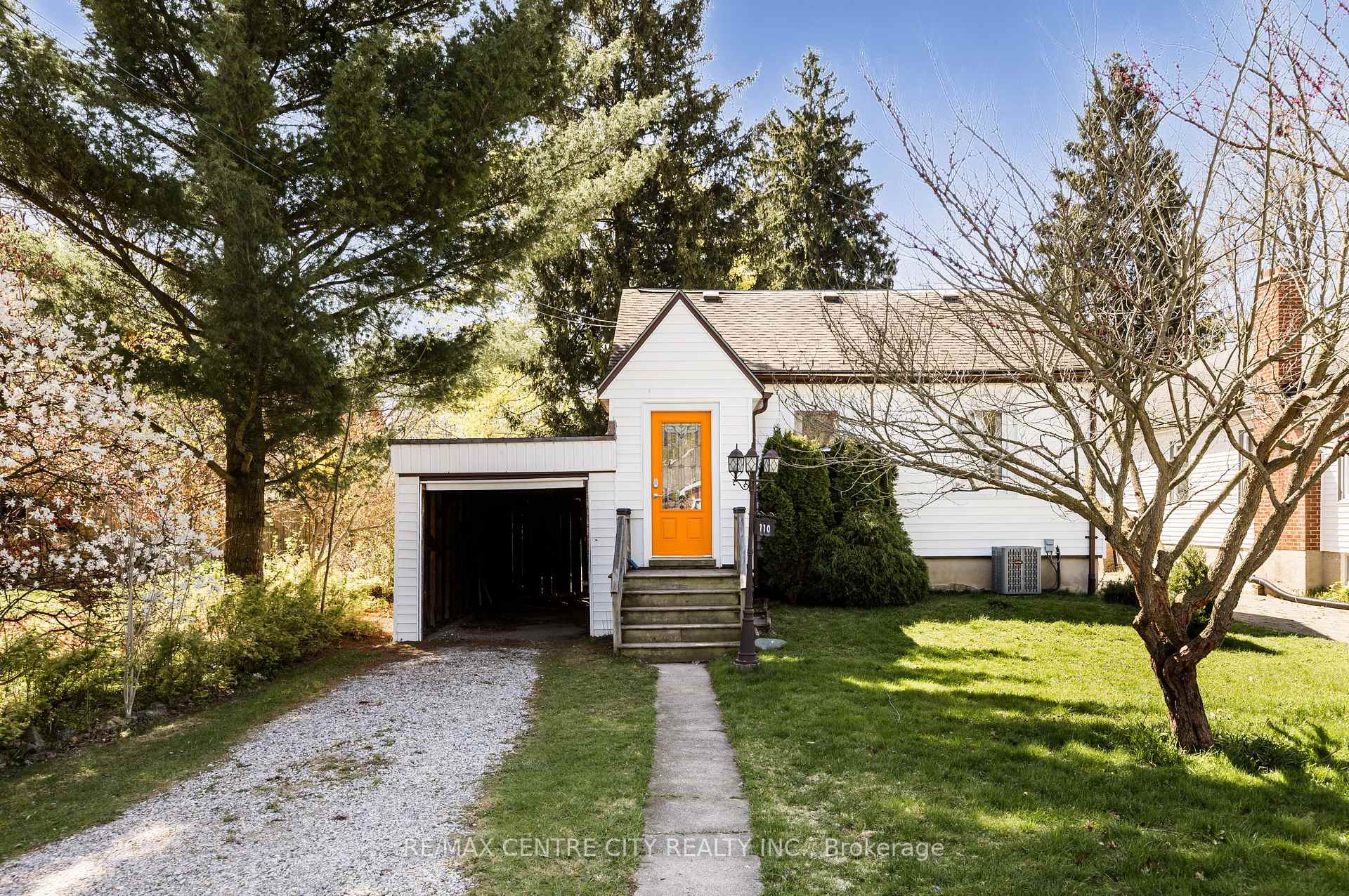 110 Forward Avenue, London North, ON N6H 1B7