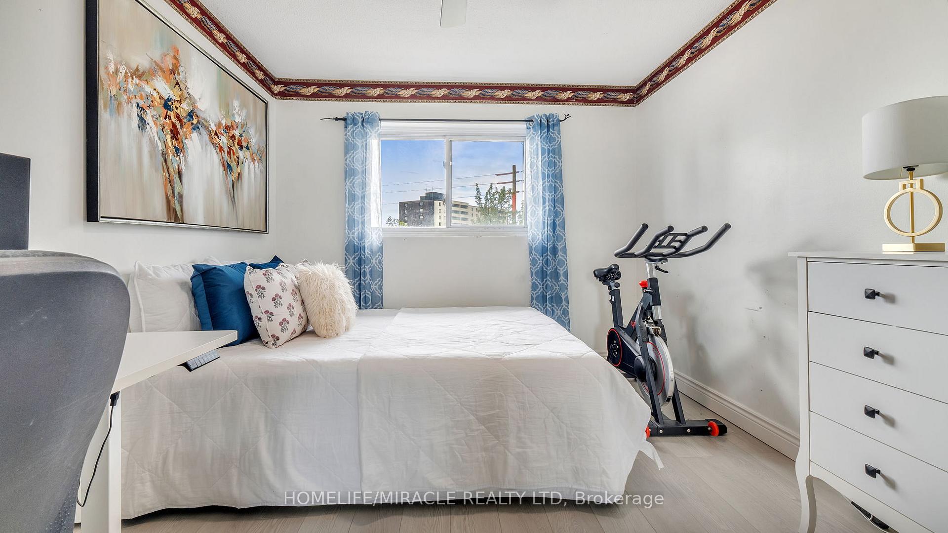 3 Bedrooms Condo at 91 Muir, Toronto For sale