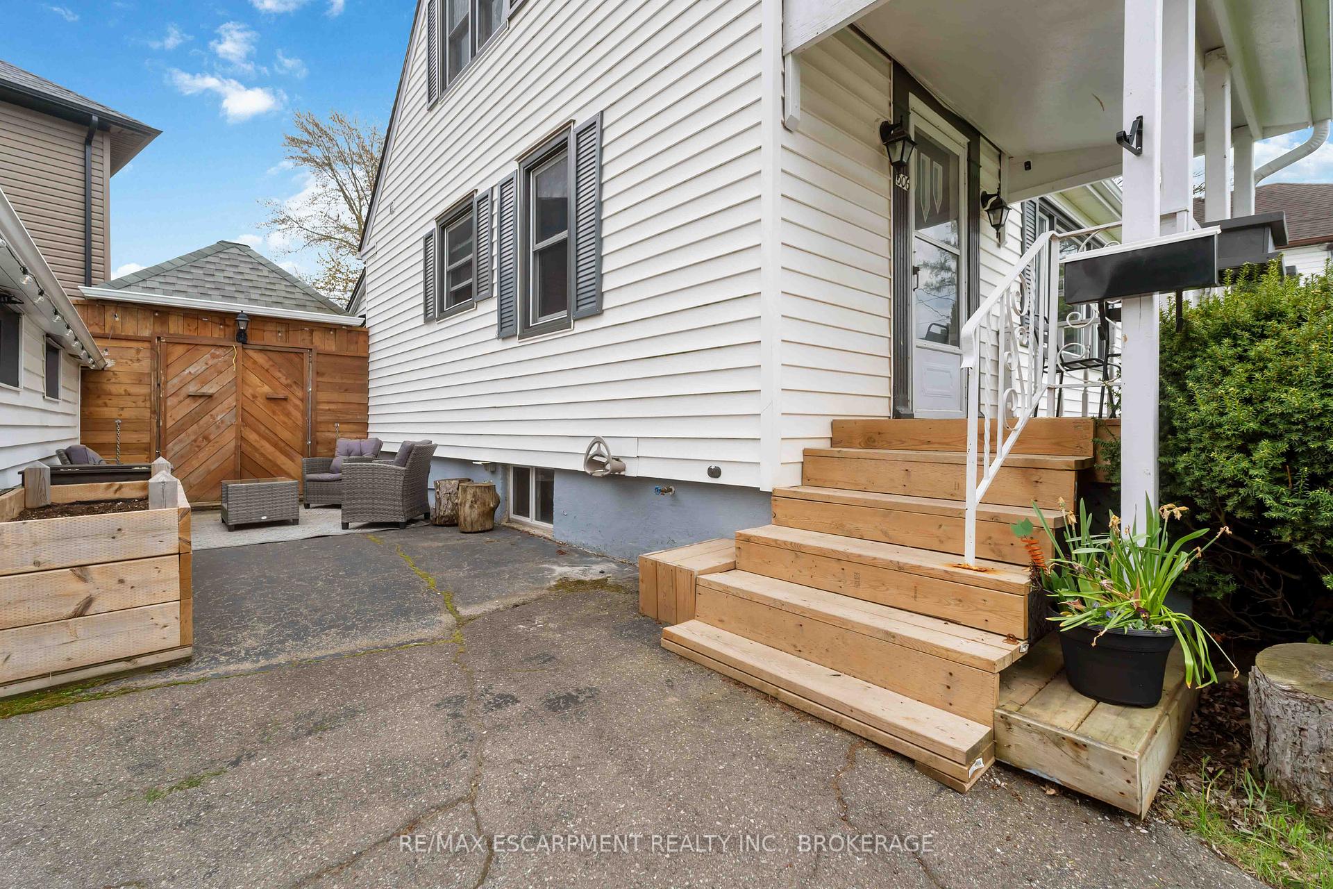Listing image