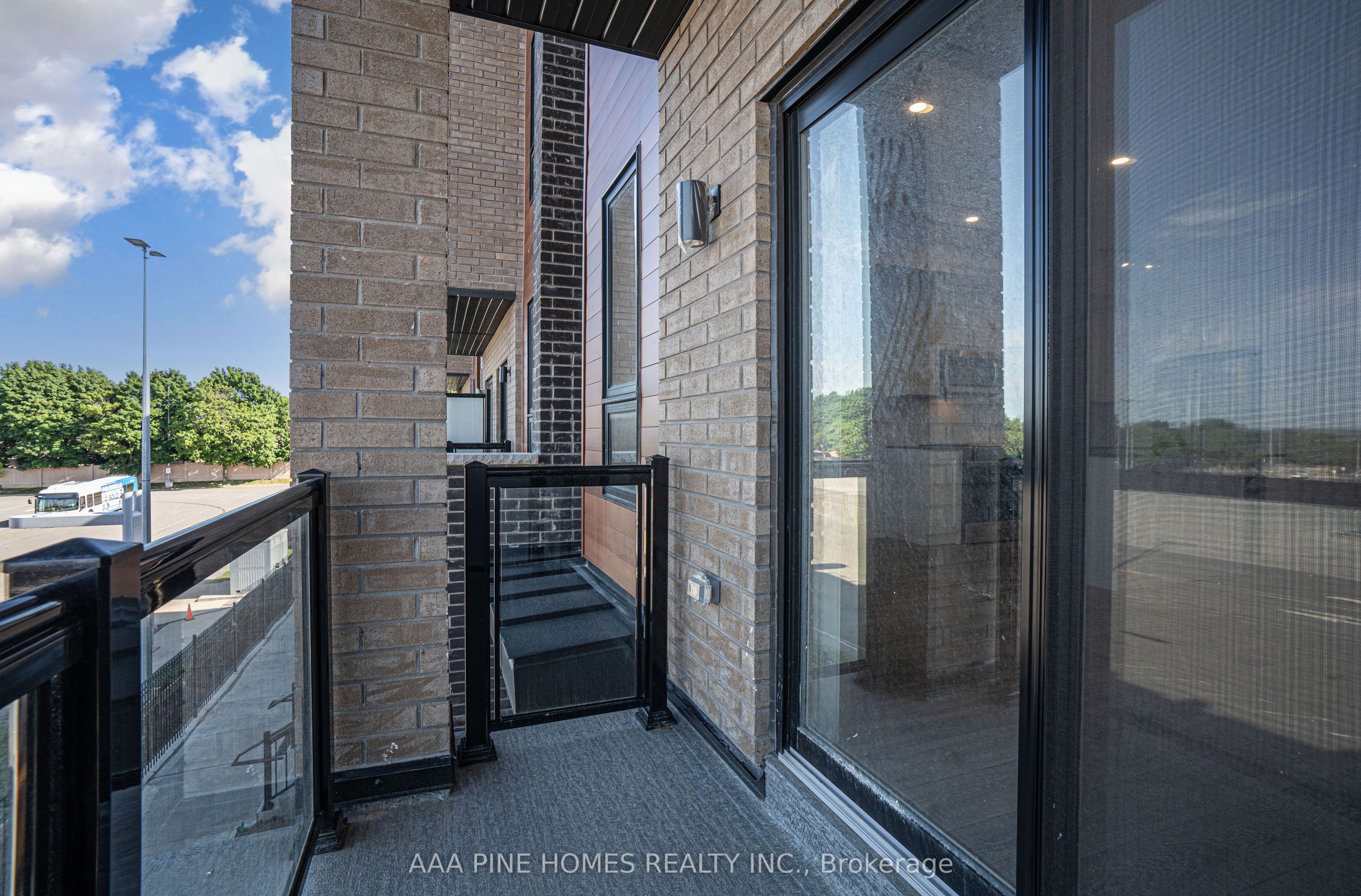 20 Lytham Green Circle, ##4