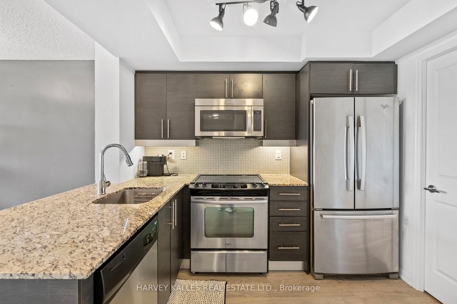 125 Western Battery Road 1316