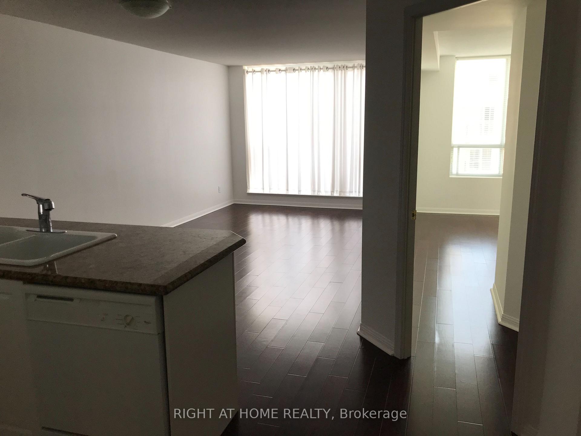1 Bedroom Condo at 3130 Yonge, Toronto For sale