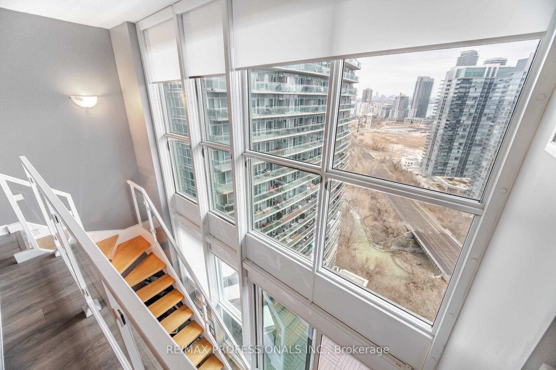 2 Bedrooms Condo at 155 Legion, Toronto For sale