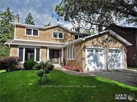 1483 Royal Oaks
