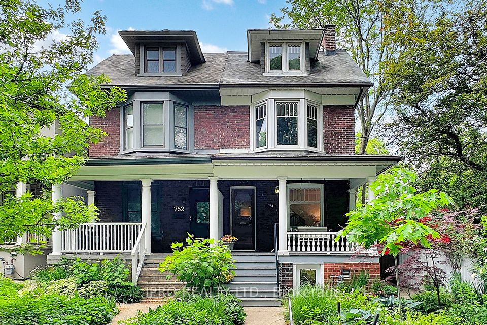 754 Manning