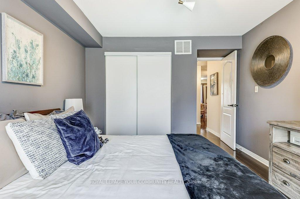 4 Bedrooms Condo at 651 Warden, Toronto For sale
