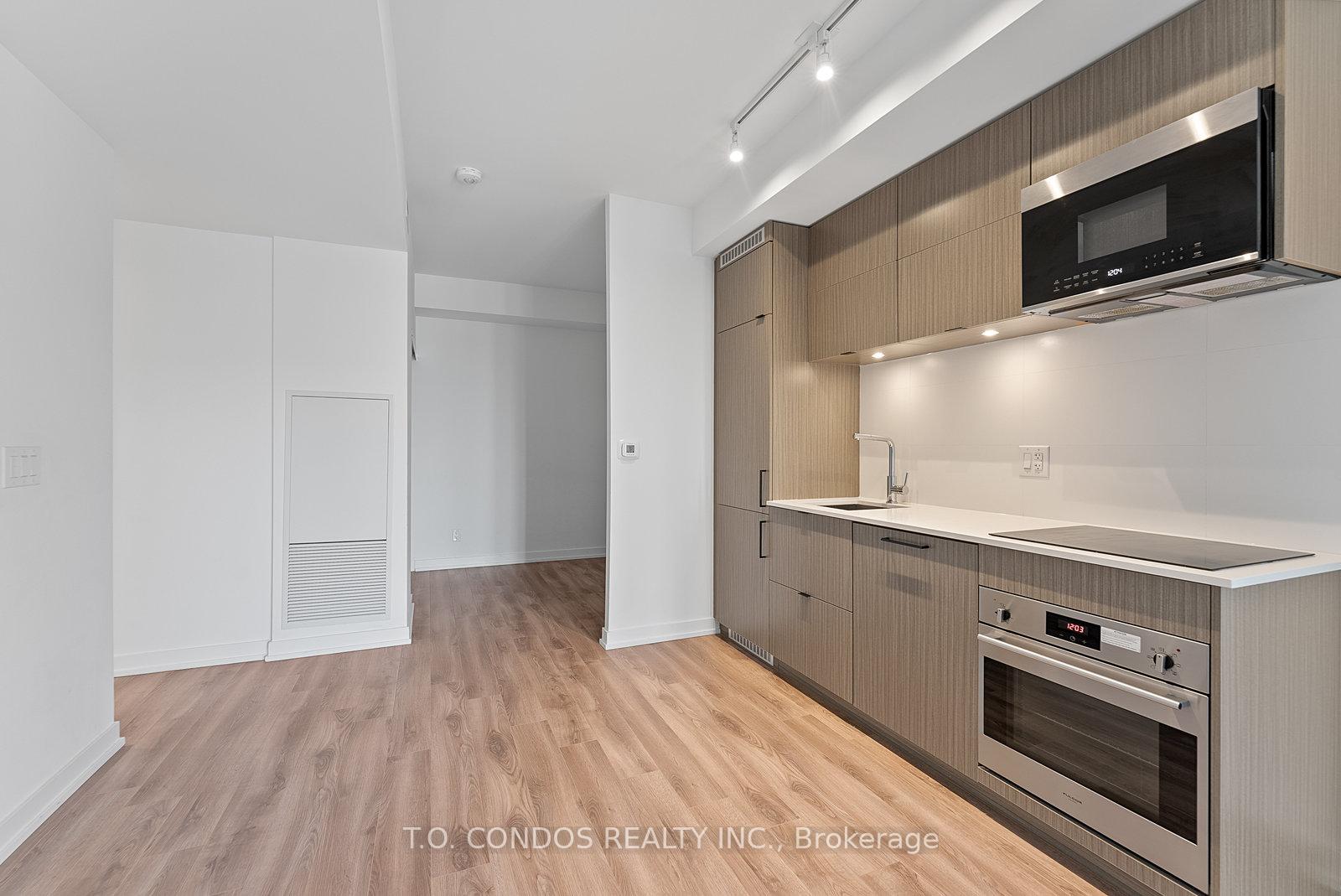 1 Bedroom Condo at 20 Edward,  Toronto For sale