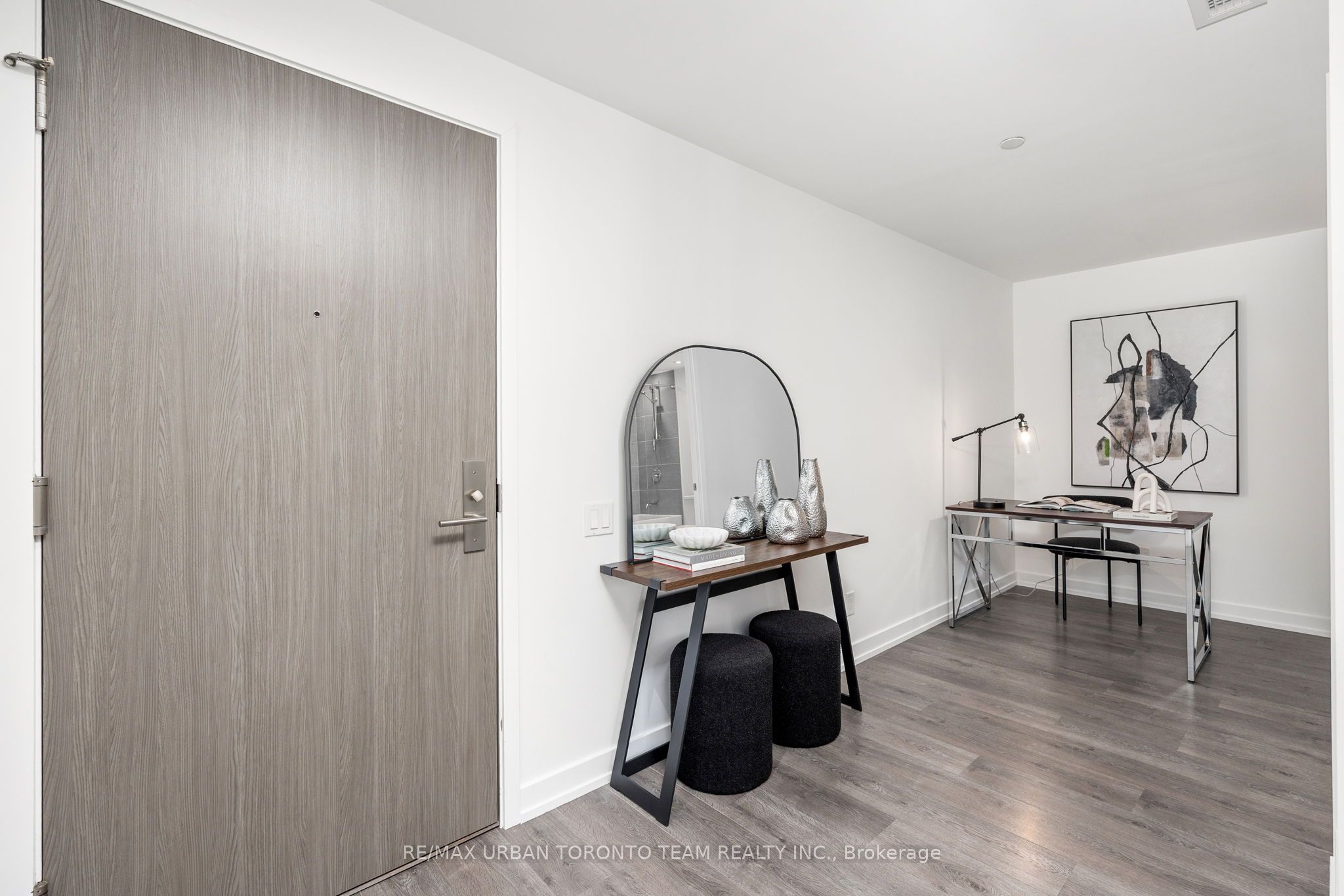 161 Roehampton Avenue, #304