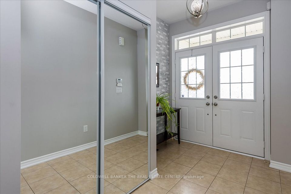 290 Greenwood Drive, Essa, ON L0M 1B4