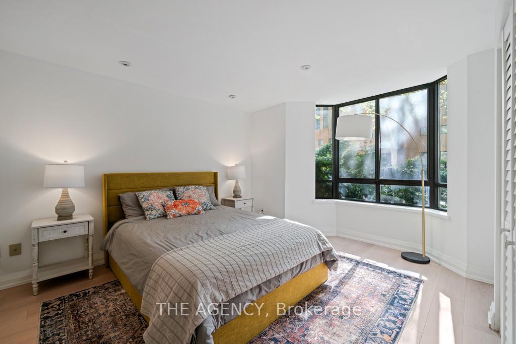 2 Bedrooms Condo at 211 St Patrick, Toronto For sale