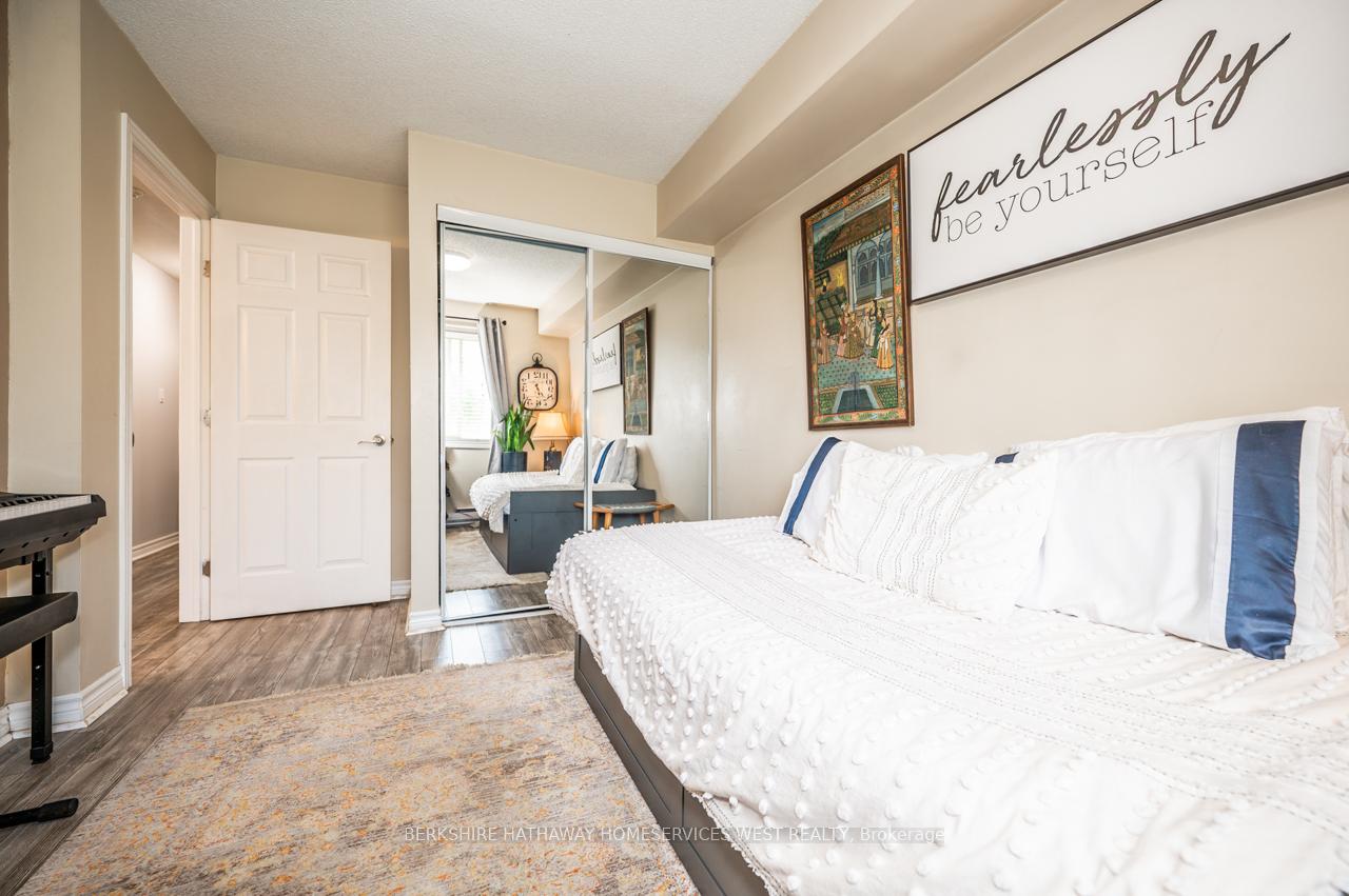 3 Bedrooms Condo at 1450 Glen Abbey,  Oakville For sale