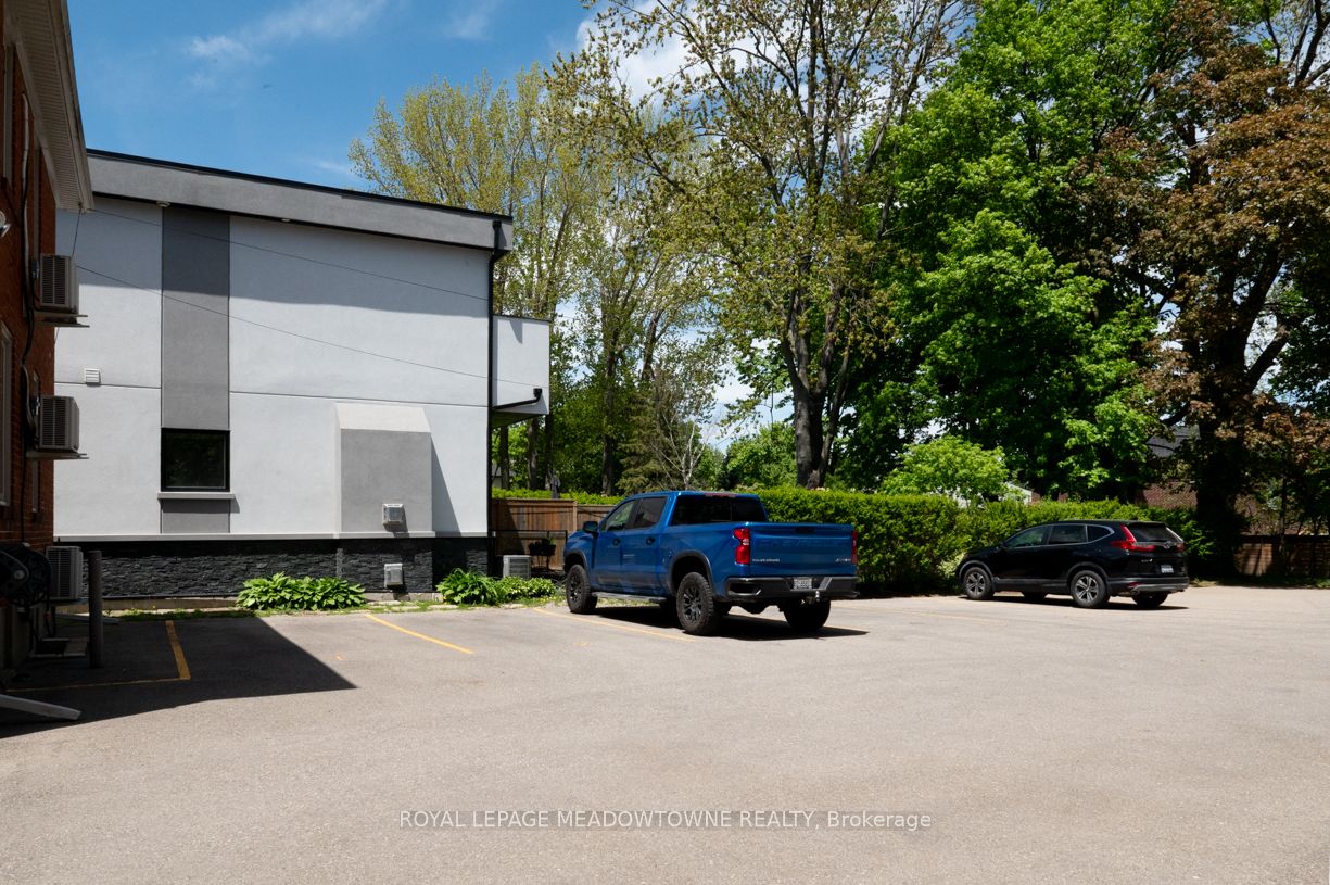 33 Broadview Avenue, #3