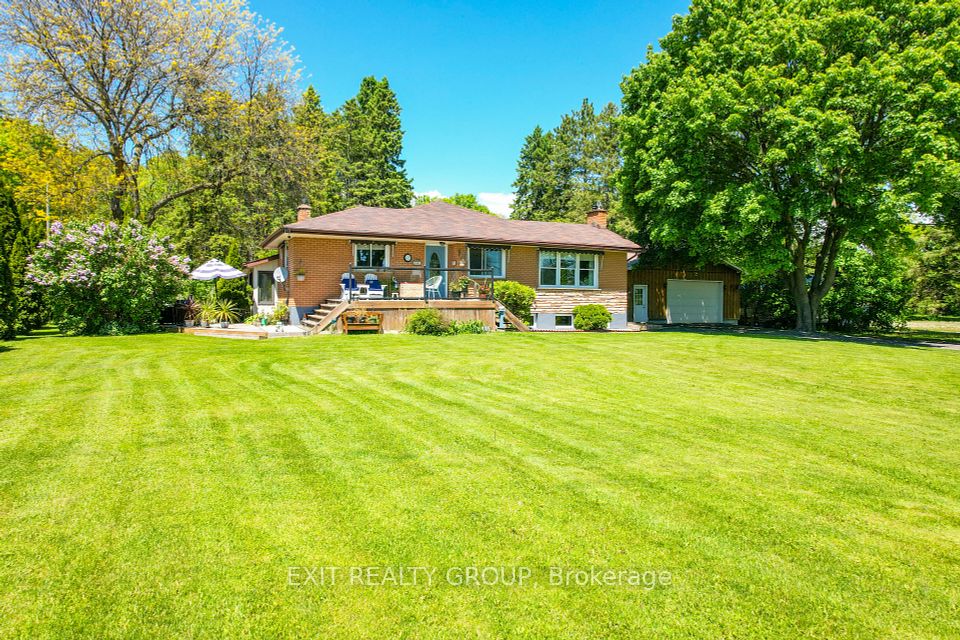 556 Rosebush Road, Quinte West, ON K0K 2C0