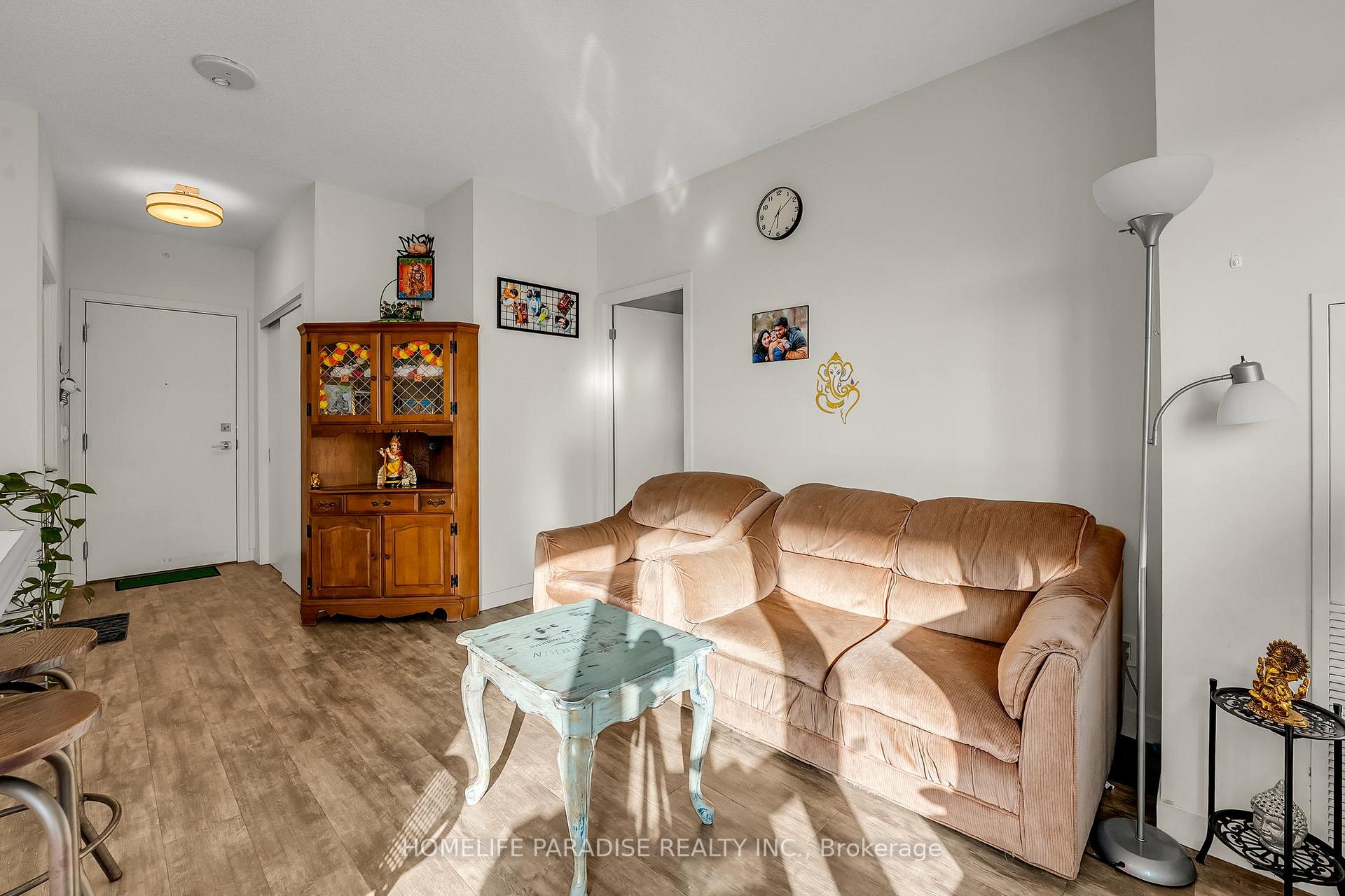 1 Bedroom Condo at 2087 Fairview,  Burlington For sale