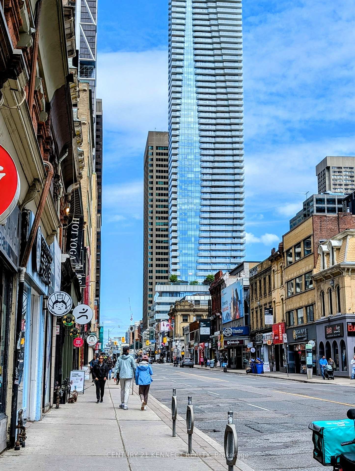 Condo at 75 St Nicholas, Toronto For sale