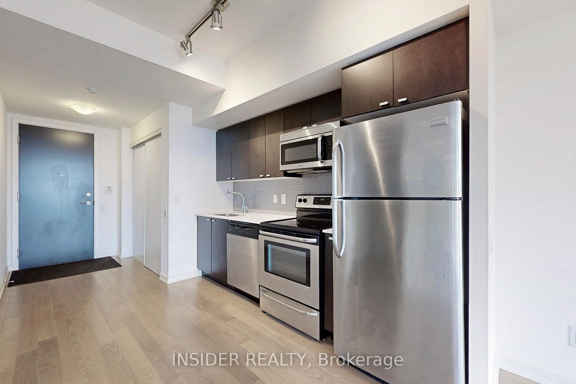 1 Bedroom Condo at 105 The Queensway,  Toronto For sale