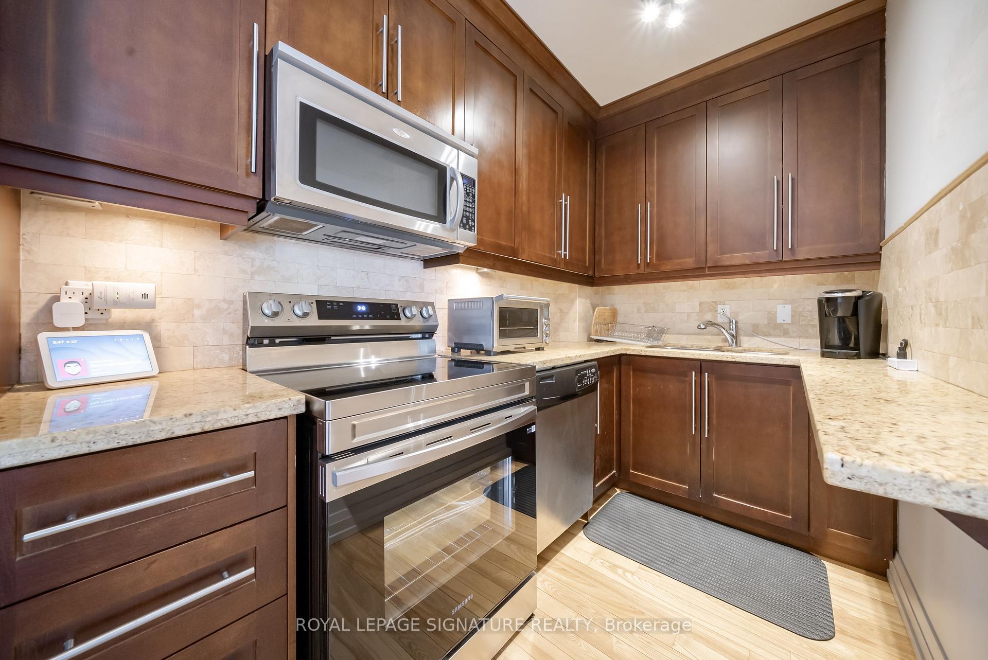 2 Bedrooms Condo at 473 Dupont, Toronto For sale