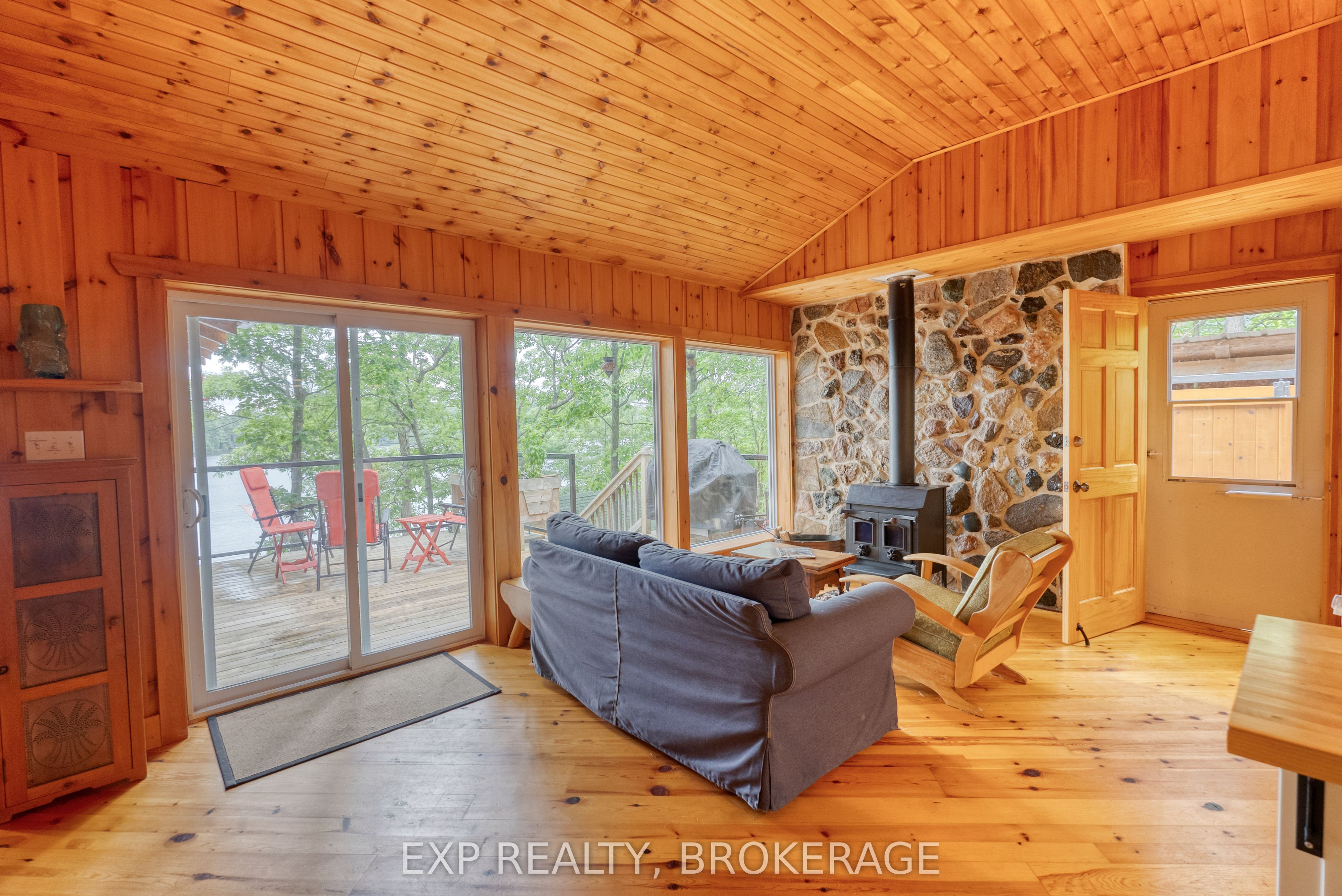 133 Badour Island, South Frontenac, ON K0H 2P0