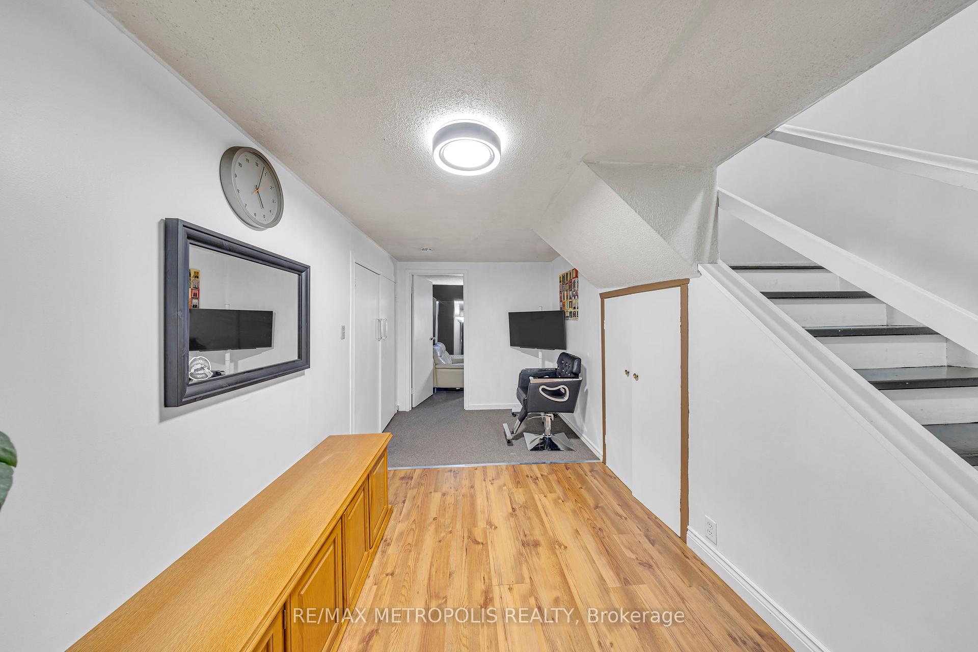 4 Bedrooms Condo at 2550 Birchmount, Toronto For sale
