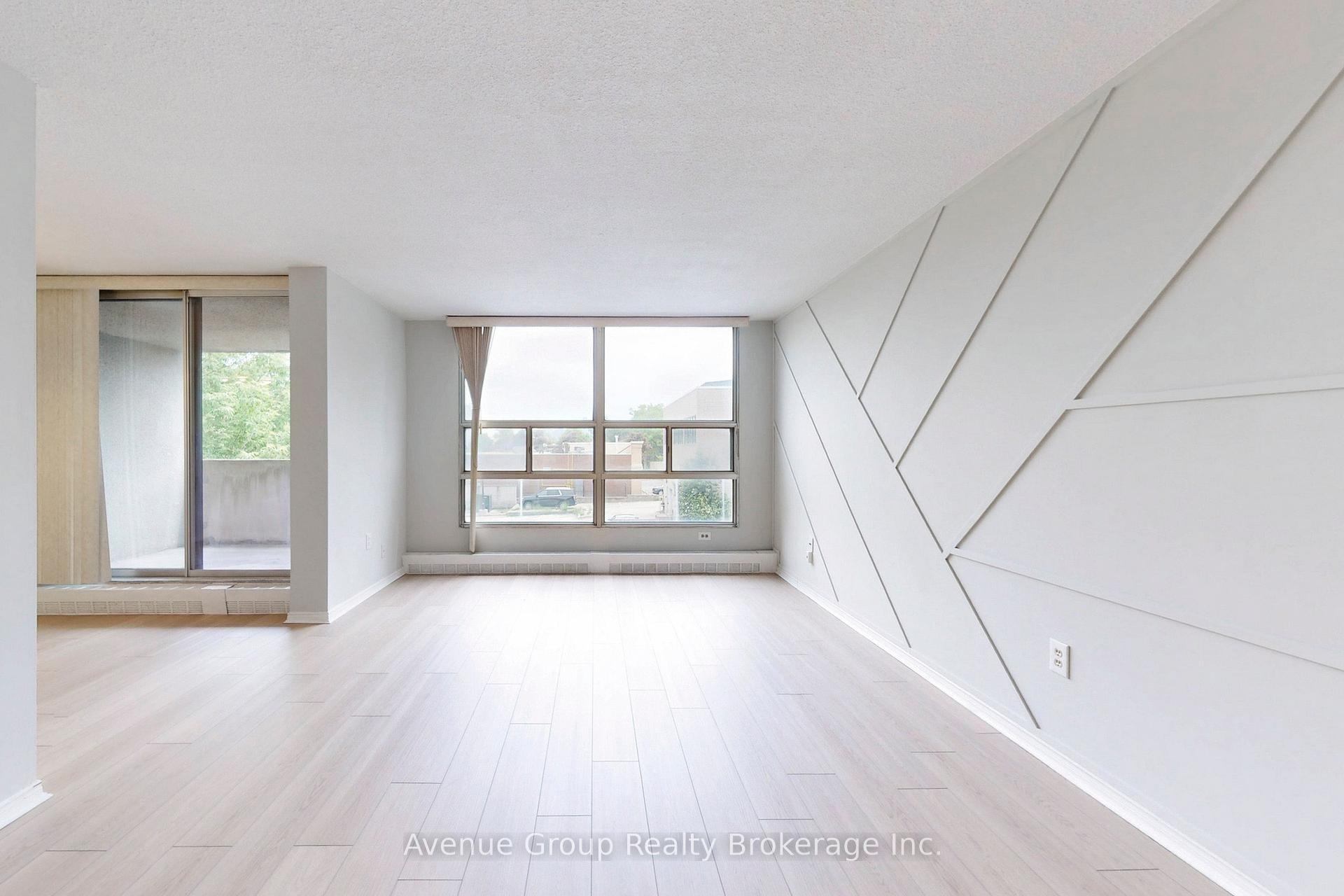 3 Bedrooms Condo at 1703 Mccowan, Toronto For sale