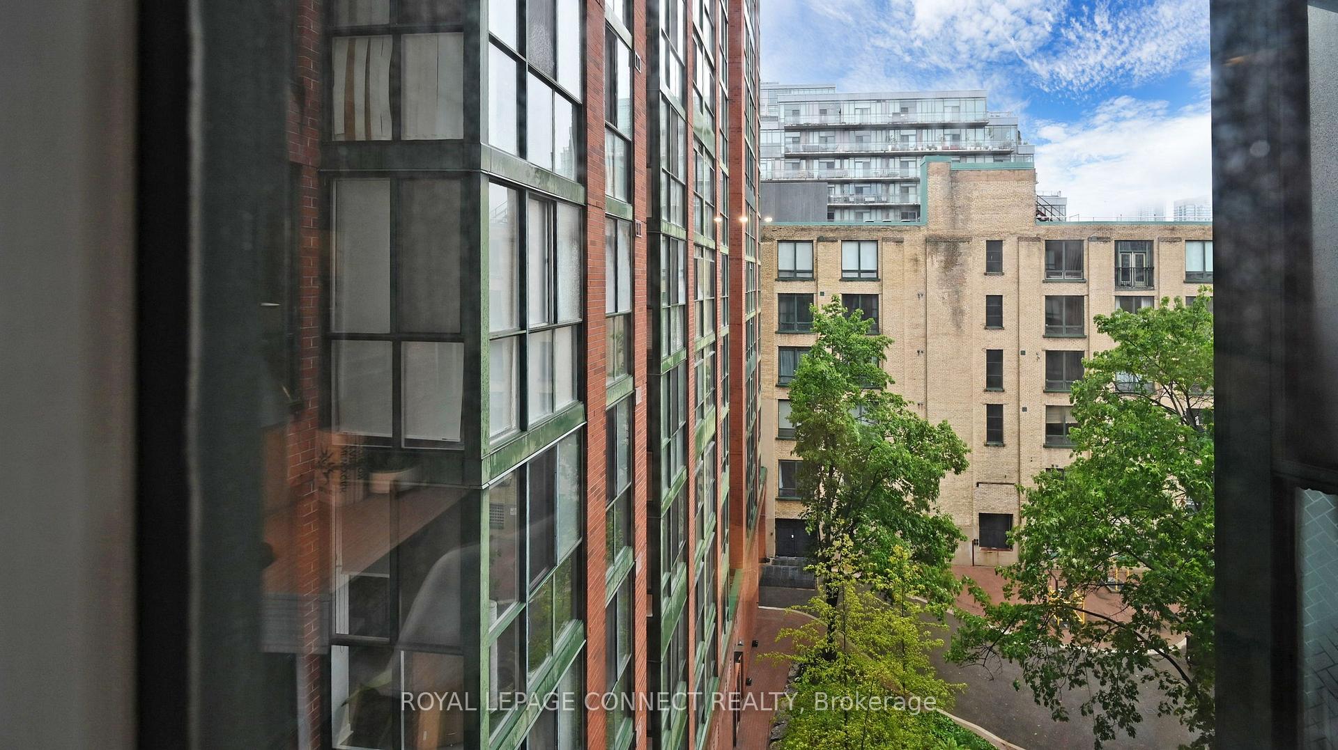1 Bedroom Condo at 801 King, Toronto For sale