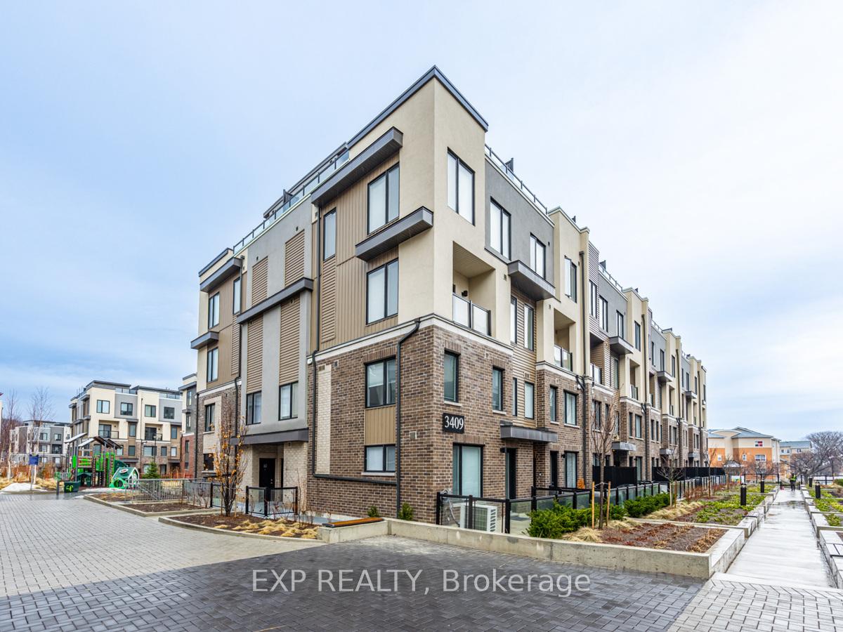 #18 – 3409 Ridgeway Drive, Mississauga, ON L5L 0B9