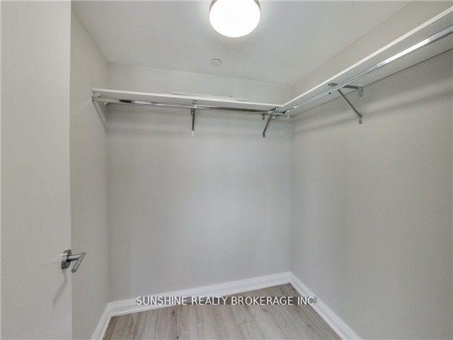 2 Bedrooms Condo at 155 Yorkville,  Toronto For sale