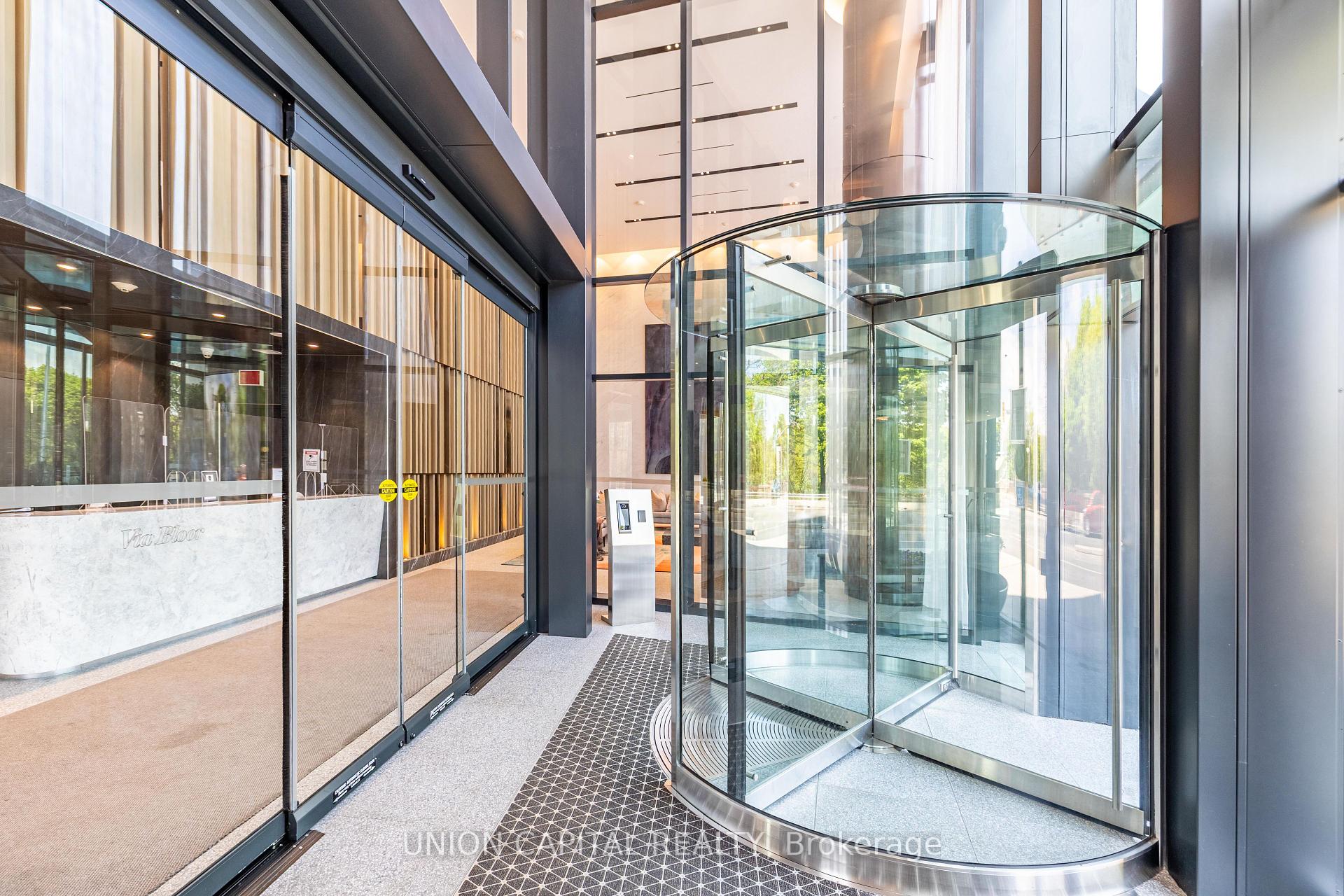 1 Bedroom Condo at 585 Bloor, Toronto For sale