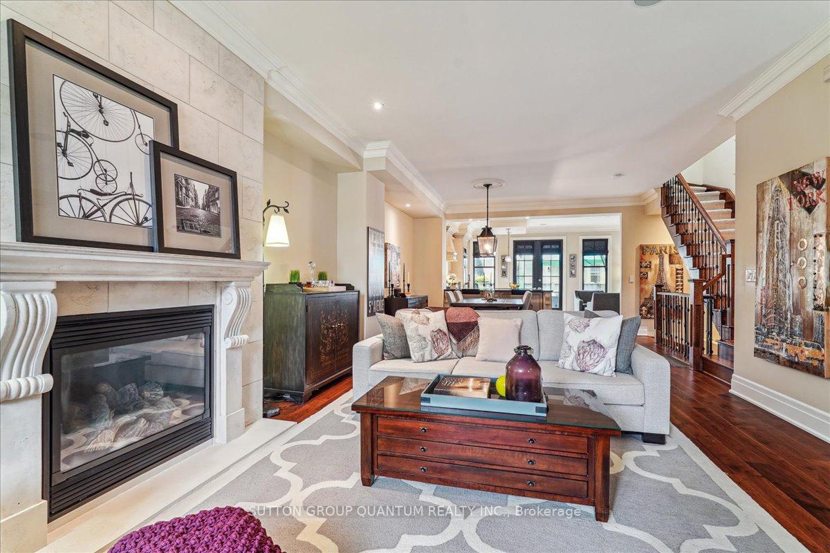 2 Bedrooms Condo at 2378 Marine, Oakville For sale