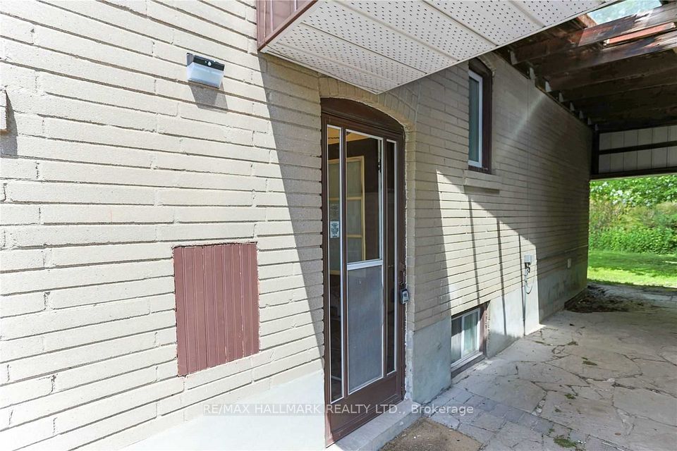 56 Courton Drive, Toronto, ON M1R 1K8