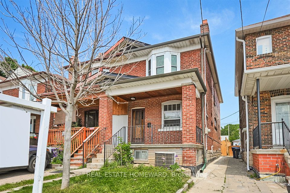 715 Vaughan