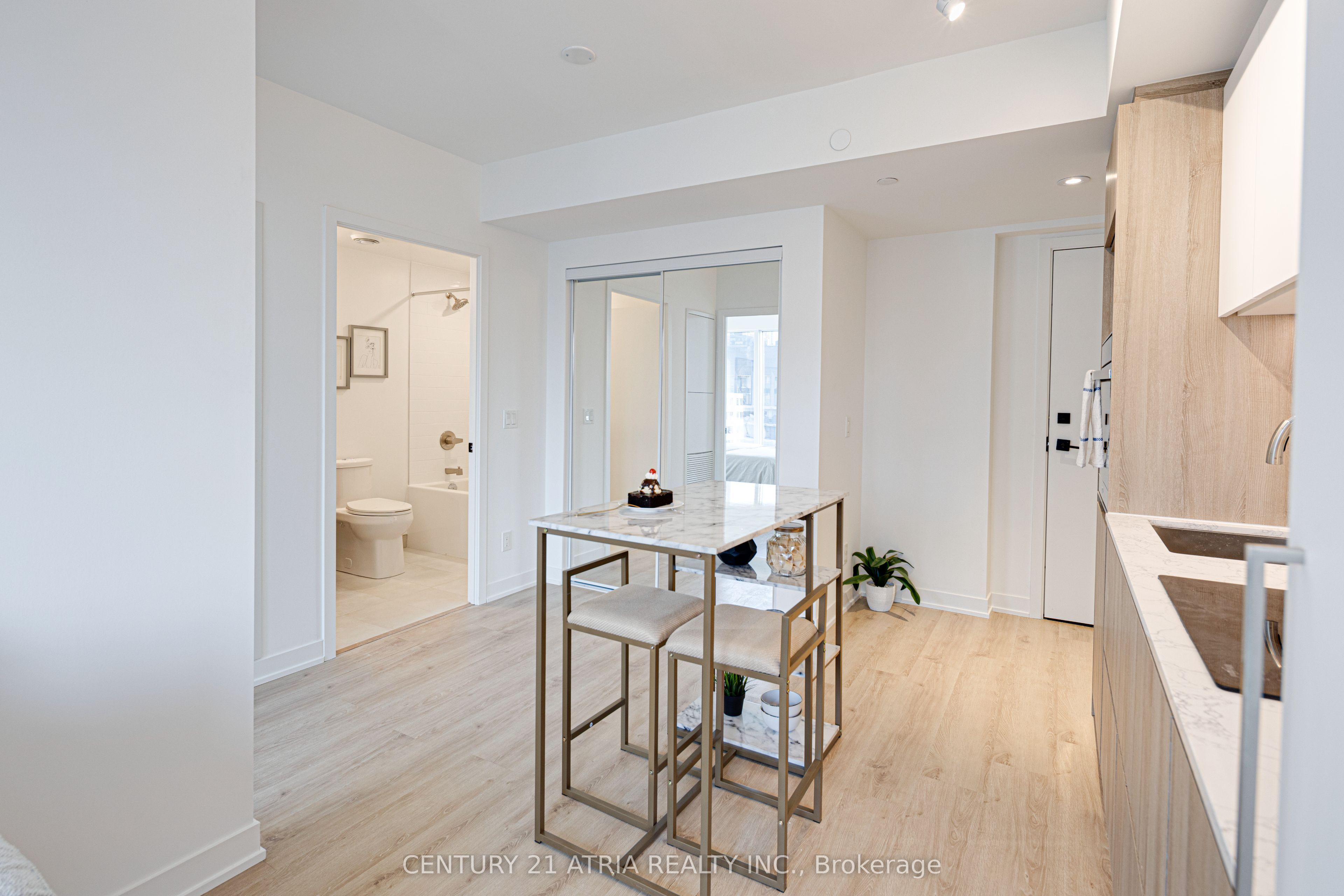 319 Jarvis Street, #916