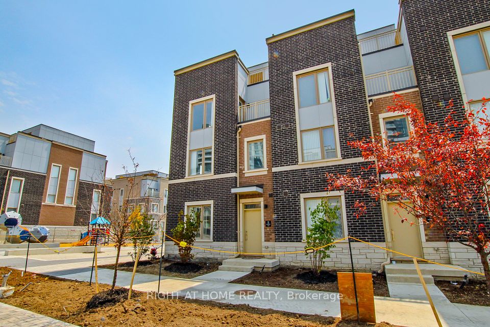 11 Almond Blossom Mews
