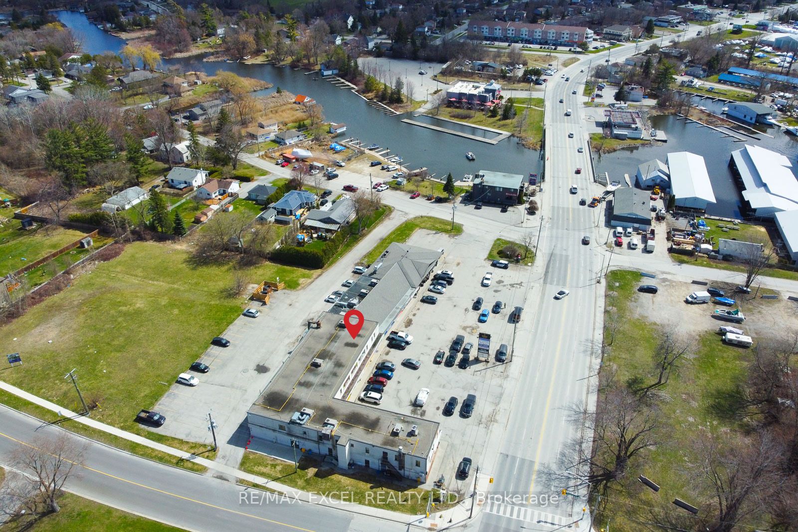 213 The Queensway Road S, #9
