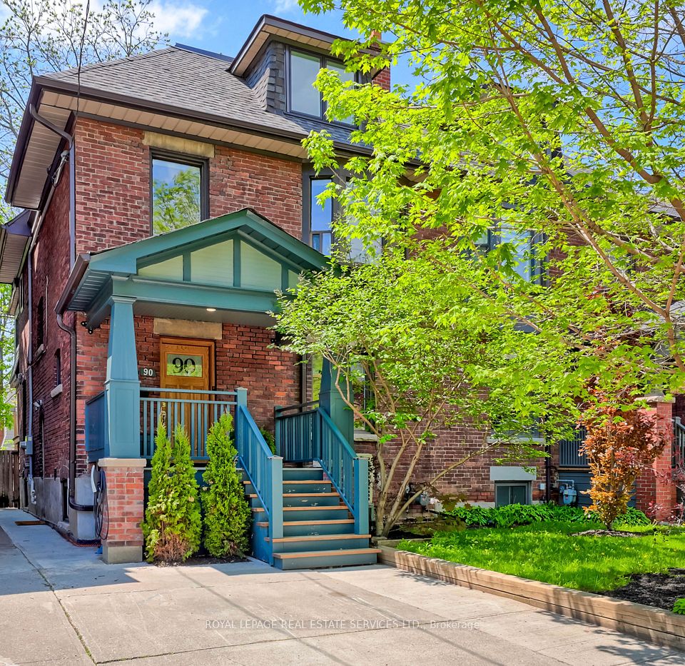 90 Oakwood