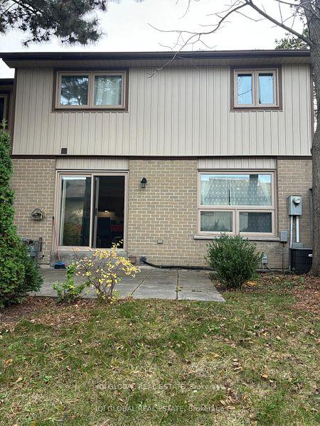 3 Bedrooms Condo at 3500 South Mills, Mississauga For sale