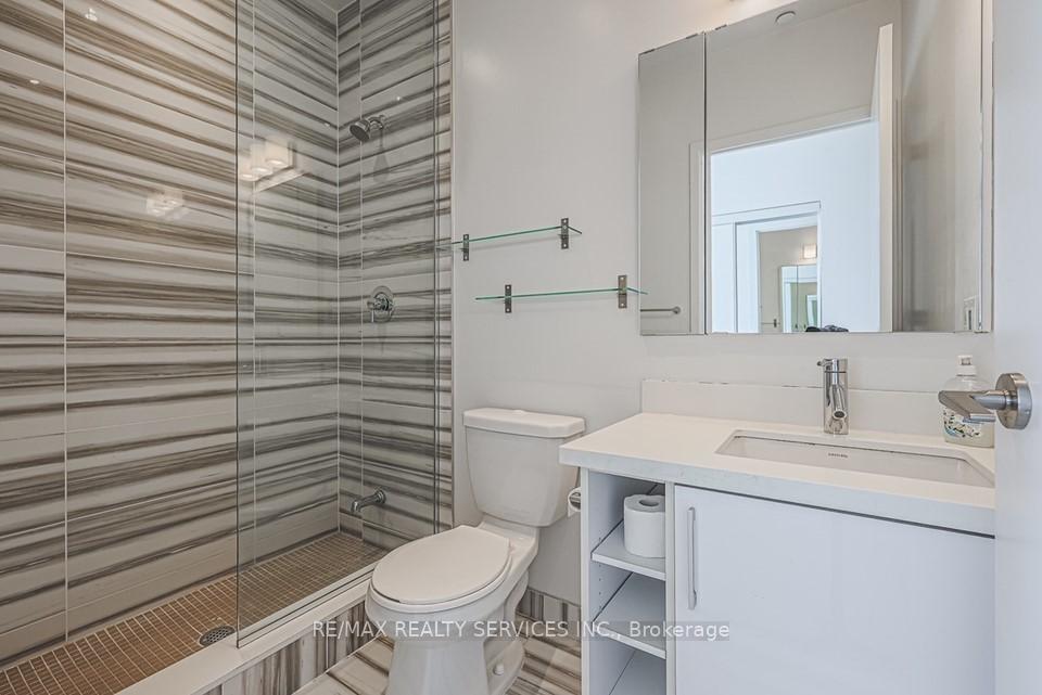 2 Bedrooms Condo at 2220 Lakeshore,  Toronto For sale