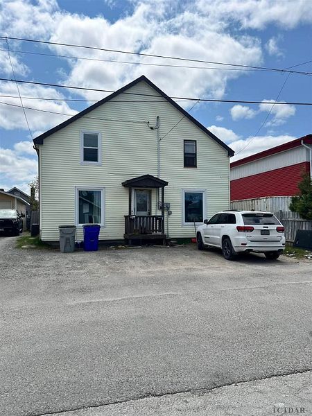 383 Belanger