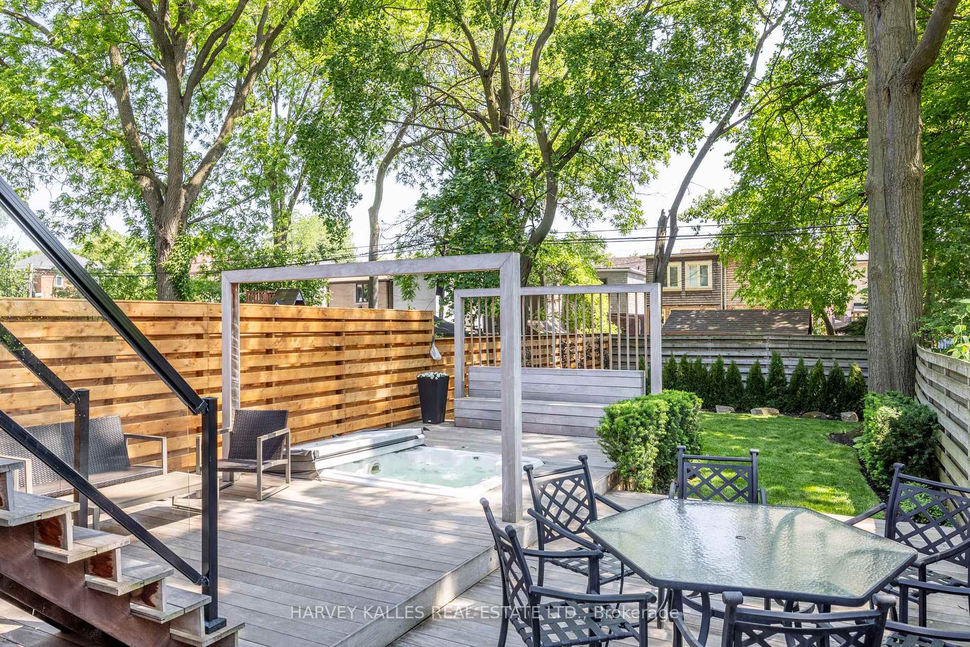 397 Soudan Avenue