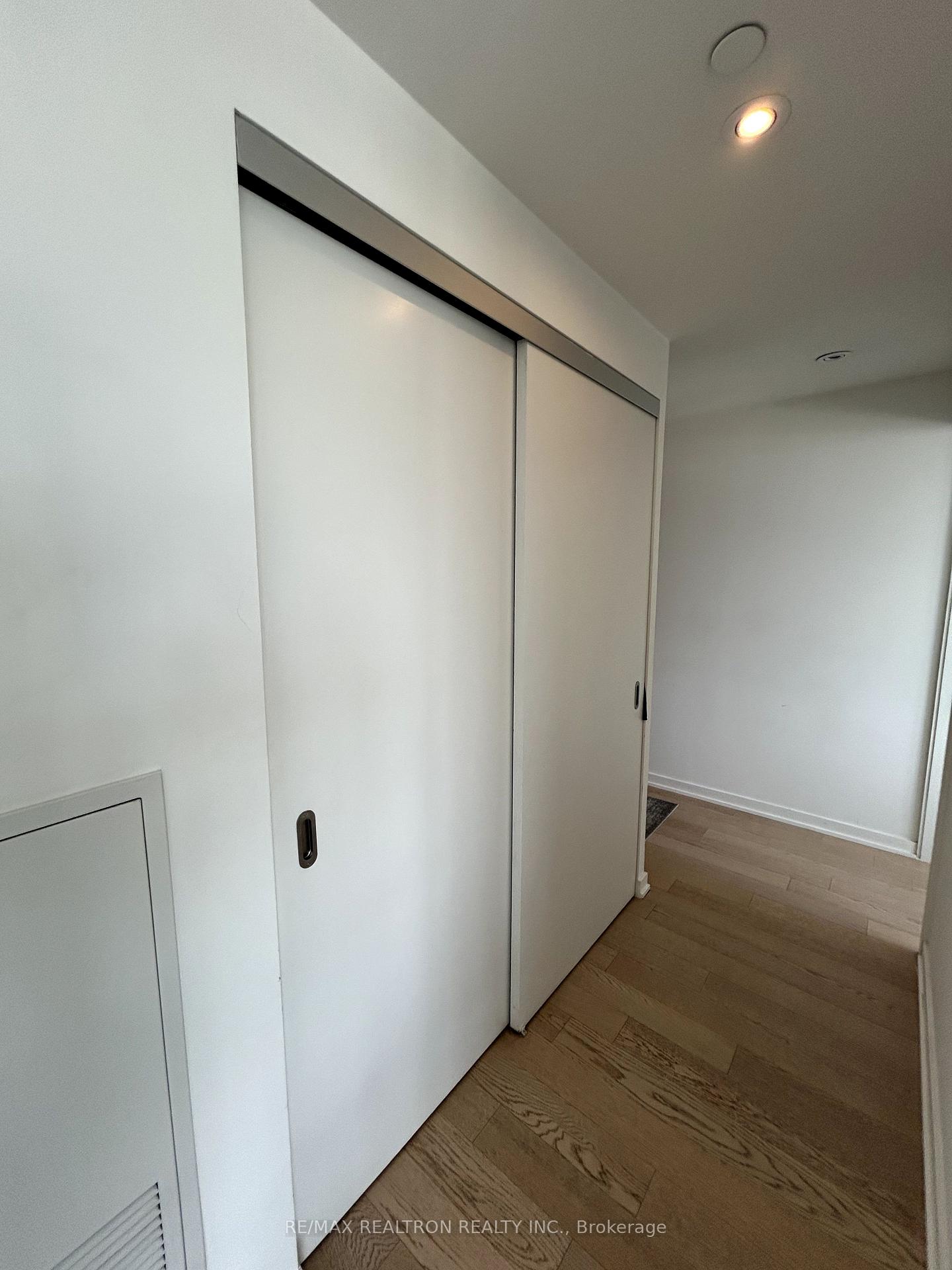 1 Bedroom Condo at 60 Colborne, Toronto For sale