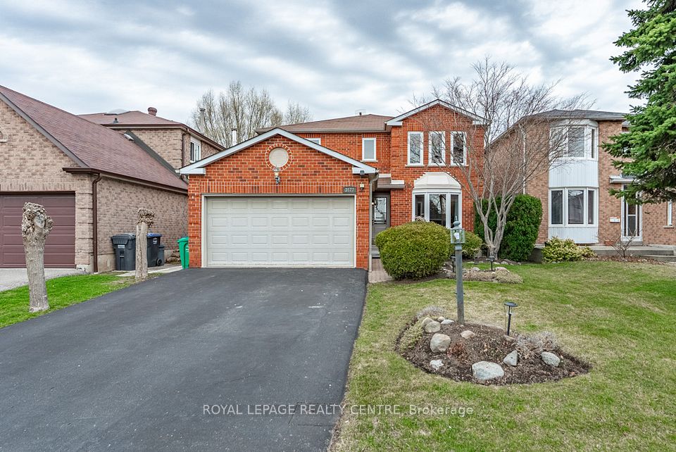 3677 Colonial