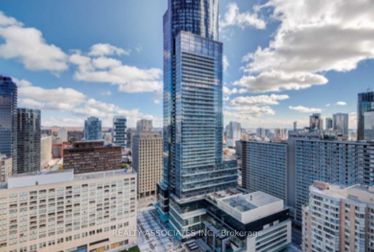 3 Bedrooms Condo at 761 Bay, Toronto For sale