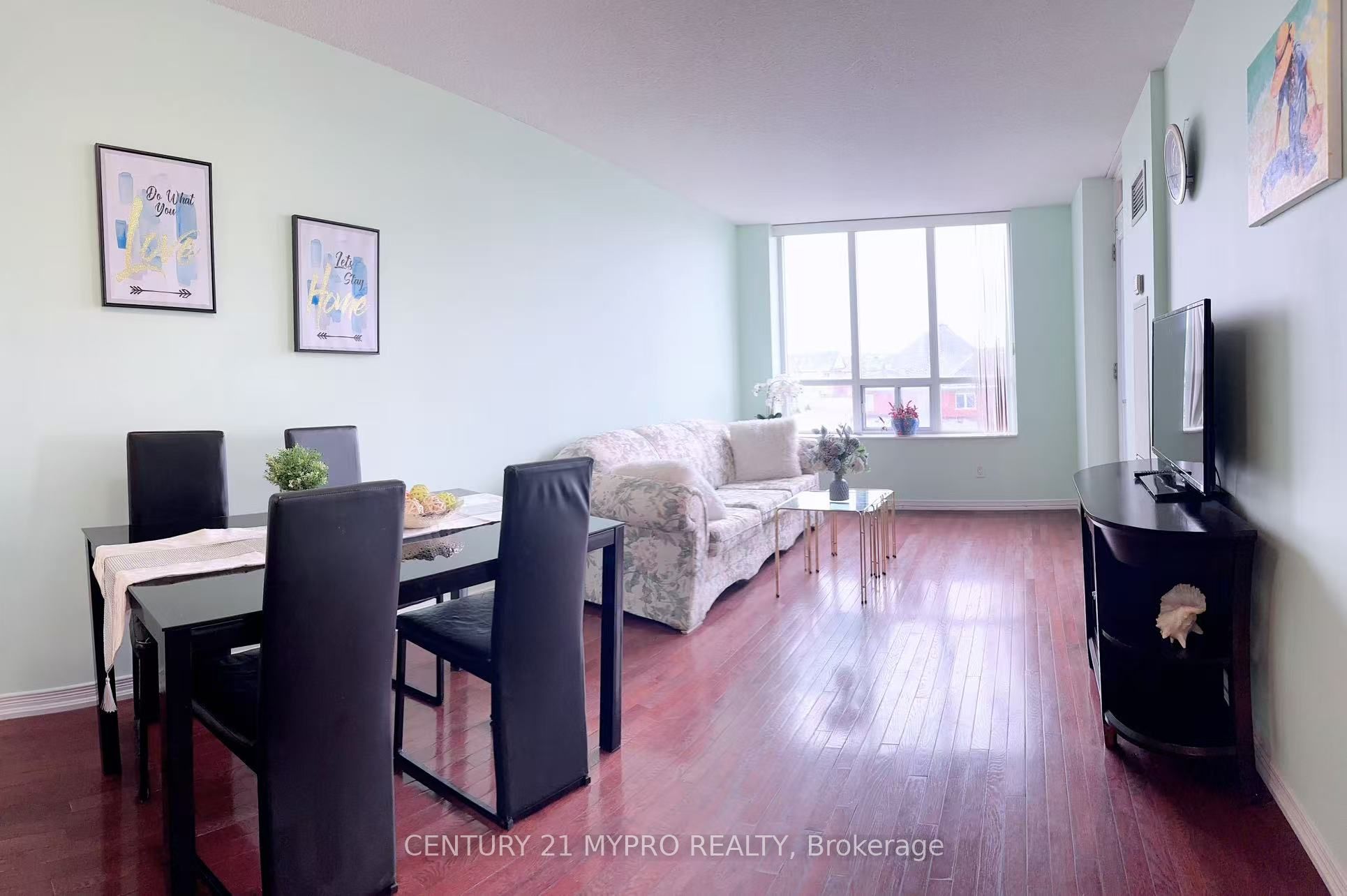 310 Red Maple Road, #315