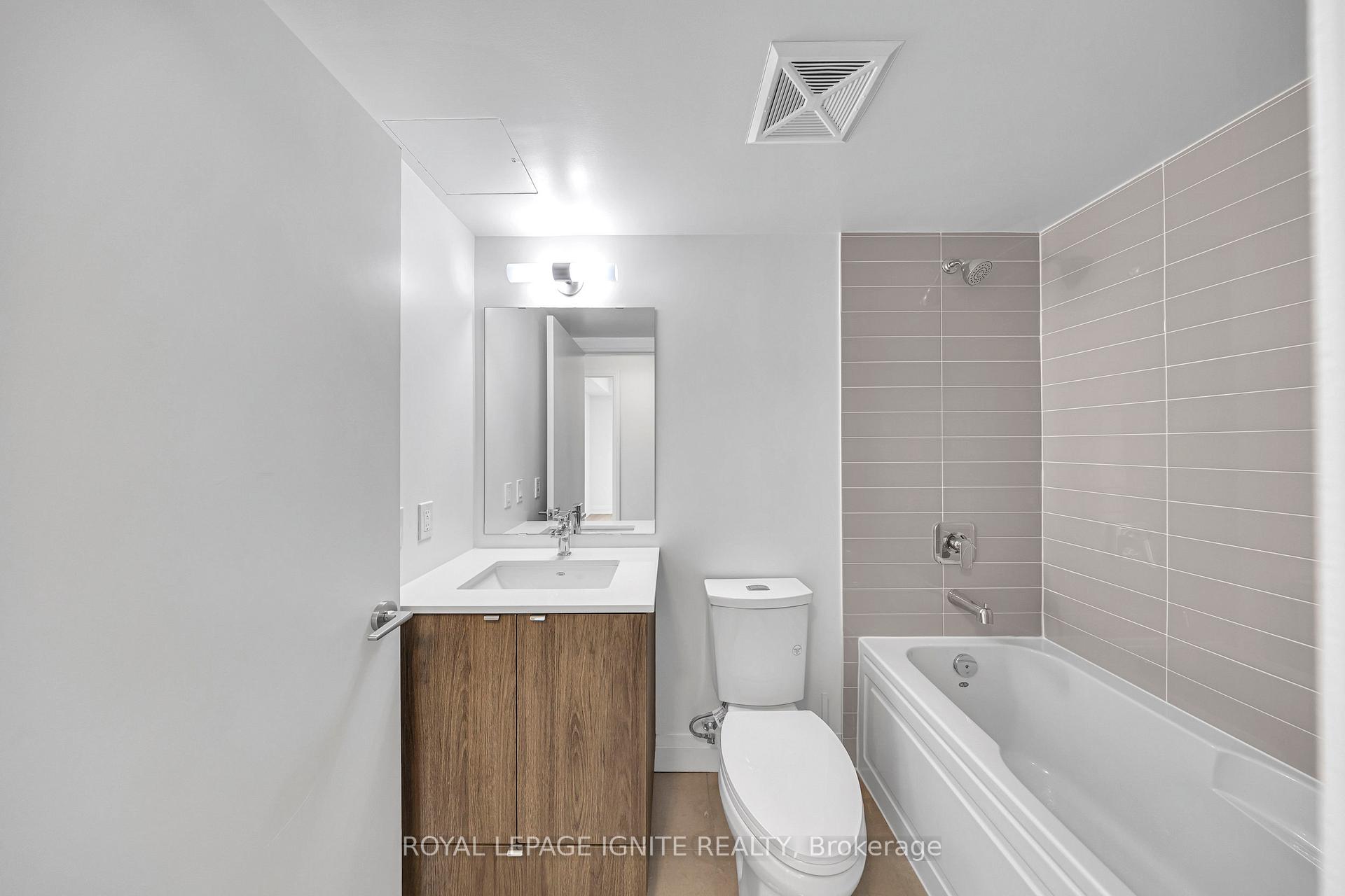 3 Bedrooms Condo at 1461 Lawrence, Toronto For sale